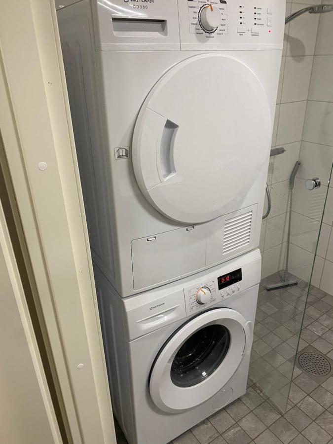 Ihana Huoneisto Juna Aseman Vieressae. Vantaa Exterior foto